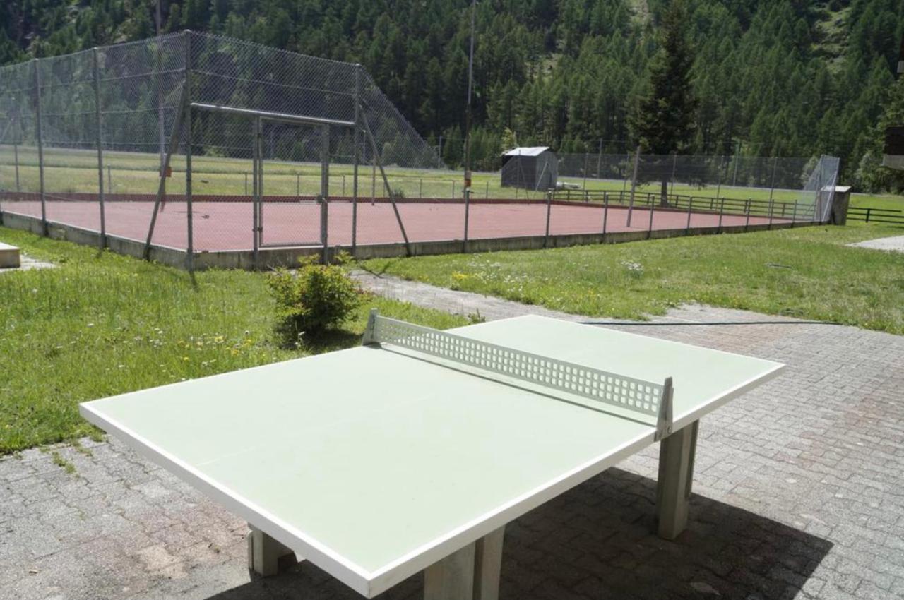 Moderne Dachwohnung Naehe Zermatt Mit Balkon テッシュ エクステリア 写真