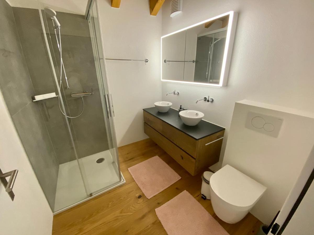 Moderne Dachwohnung Naehe Zermatt Mit Balkon テッシュ エクステリア 写真