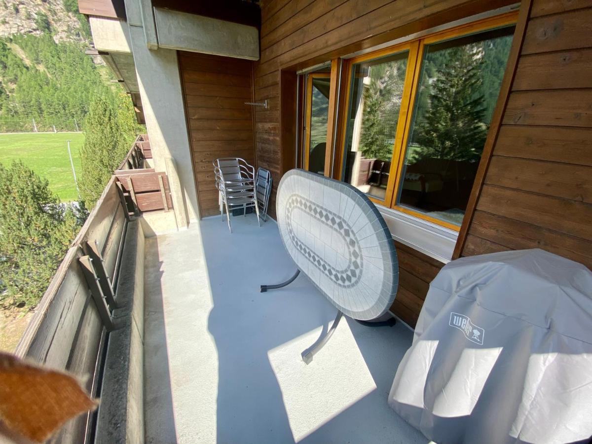 Moderne Dachwohnung Naehe Zermatt Mit Balkon テッシュ エクステリア 写真