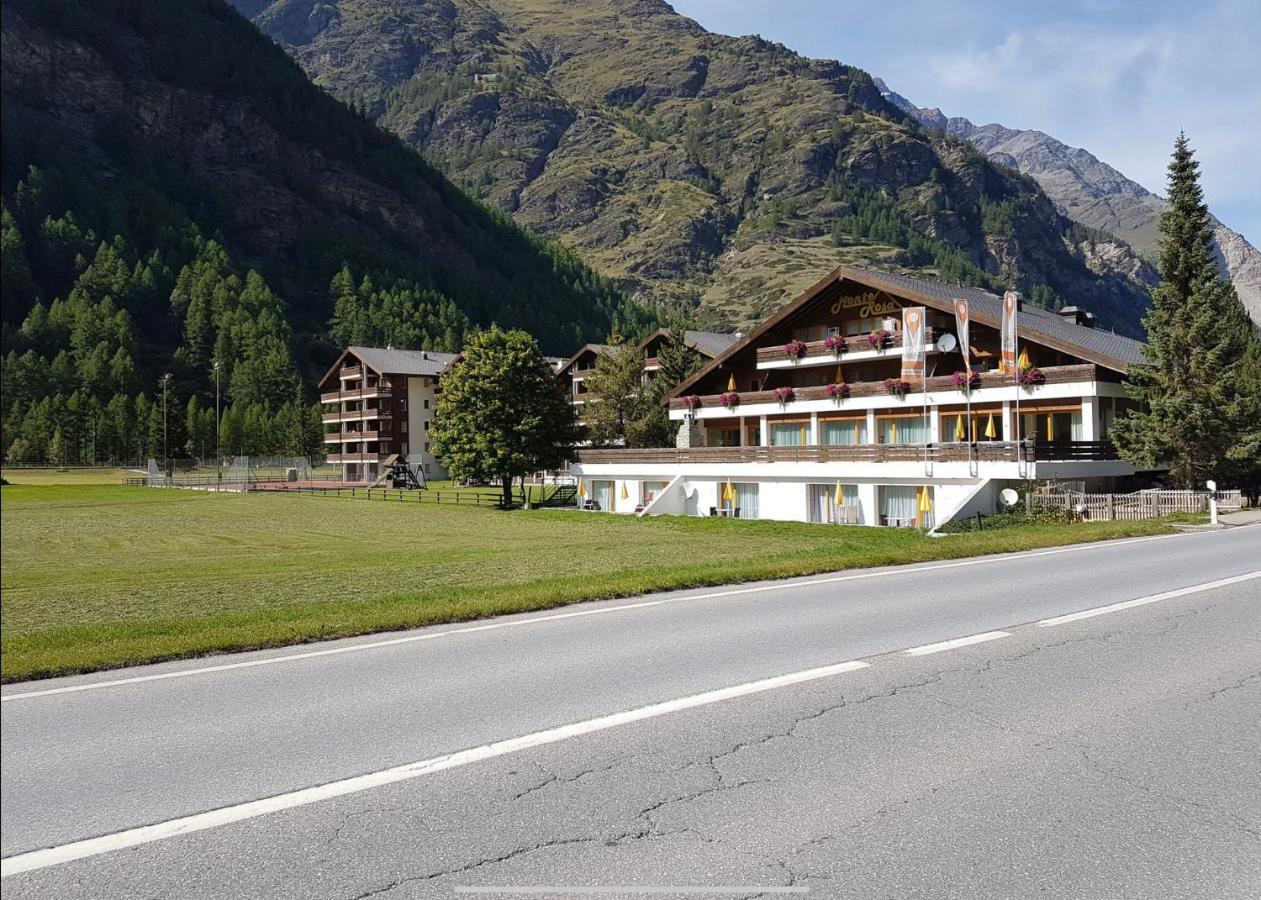 Moderne Dachwohnung Naehe Zermatt Mit Balkon テッシュ エクステリア 写真